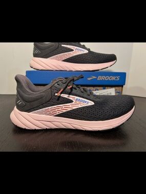 Brooks Anthem 6 Running Shoes Sneakers Blackened Pearl/Pink/Rose Womans 9.5B